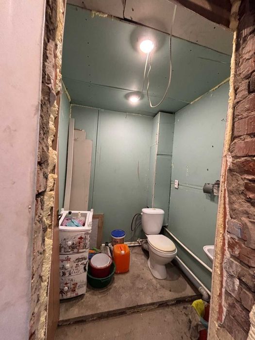продам 2 ком квартиру Бишкуль