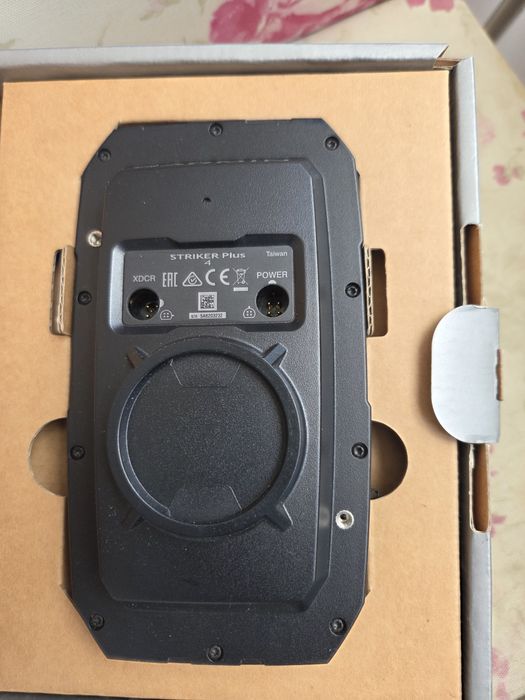 Эхолот  GARMIN 4 plus