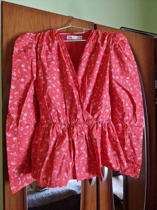 Bluzițe/ top de la zara