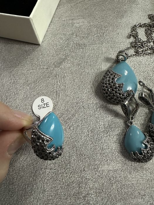 Украшение серебряное с бирюзой