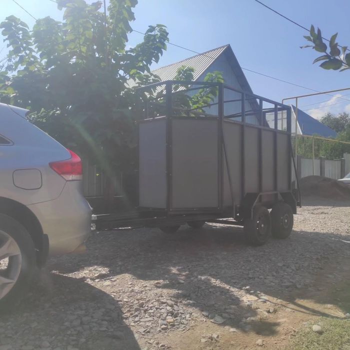 Продам прицеп/коневоз/скотовоз