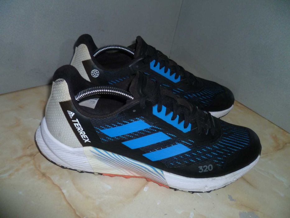 ADIDAS TERREX маратонки №45