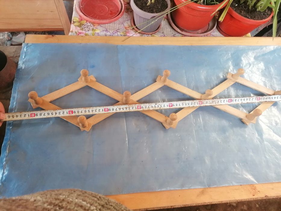 Cuier din lemn extensibil