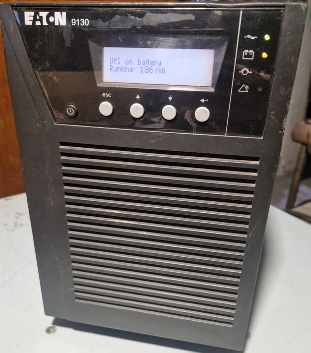 Продавам Ups Eaton