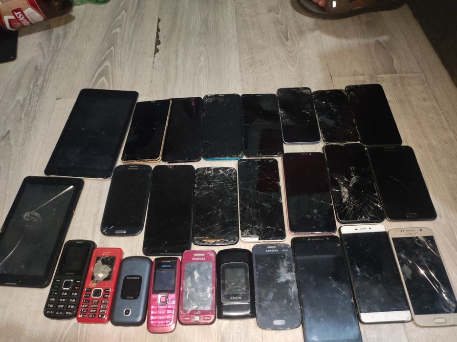 Обменяю запчасти на iphone 7