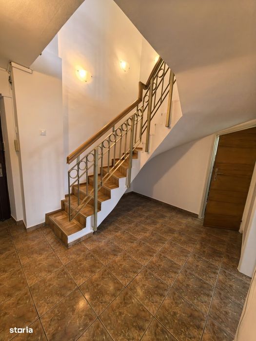 Duplex Bd Unirii / Alba Iulia 4Camere Birouri