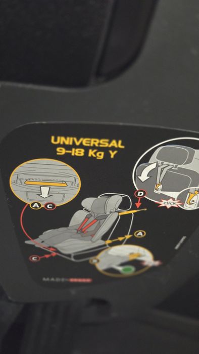 Scaunul auto Peg Perego, Viaggio 1-2-3 Via, cu Isofix, stare excelenta
