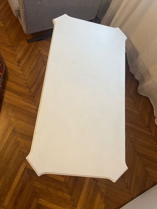 Vând măsuță de lemn