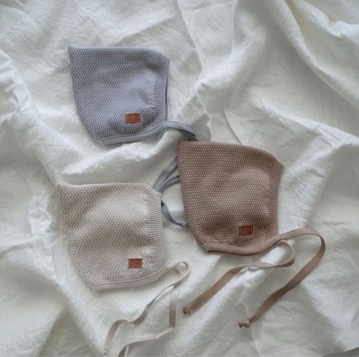 Комплект LOOMKNITS комбинезон, пинетки, чепчик.