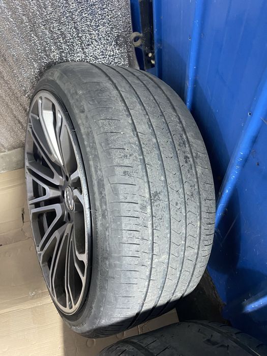 Продам диски с резиной R22