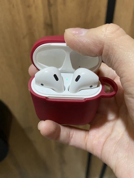 Наушники AirPods