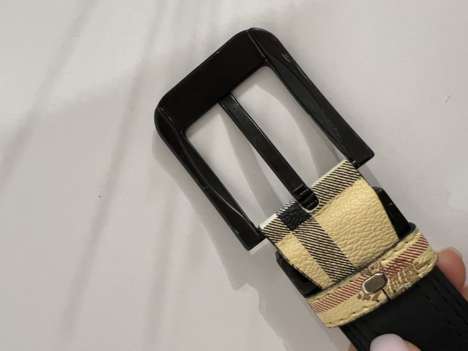 Burberry колан 120 см