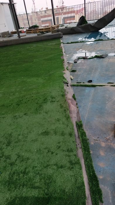 Газон для дома почти новый