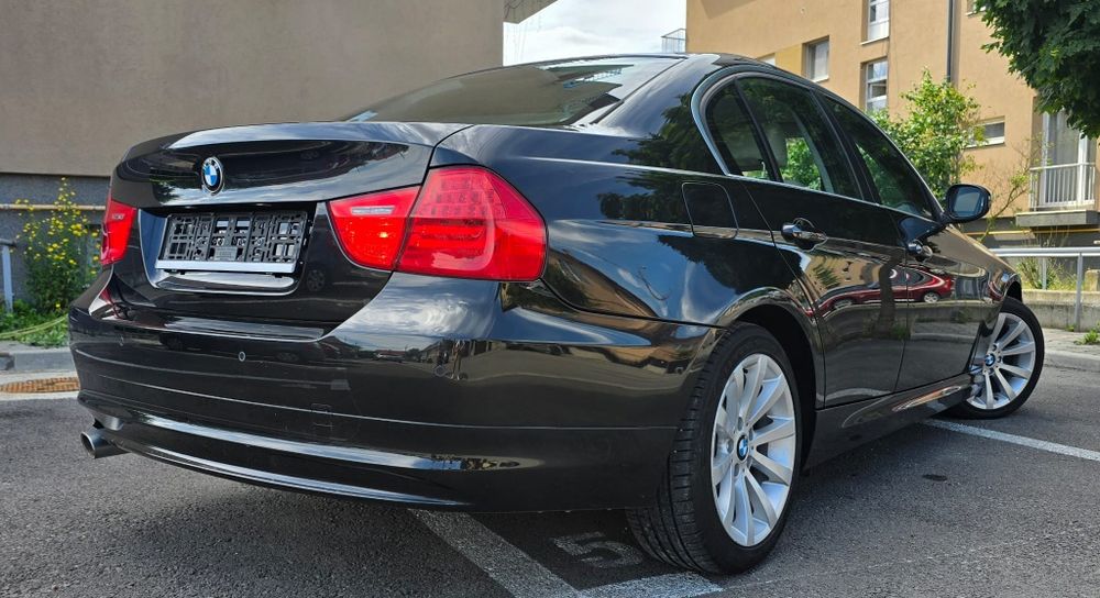 BMW 3 Series 2011 — imagine 4