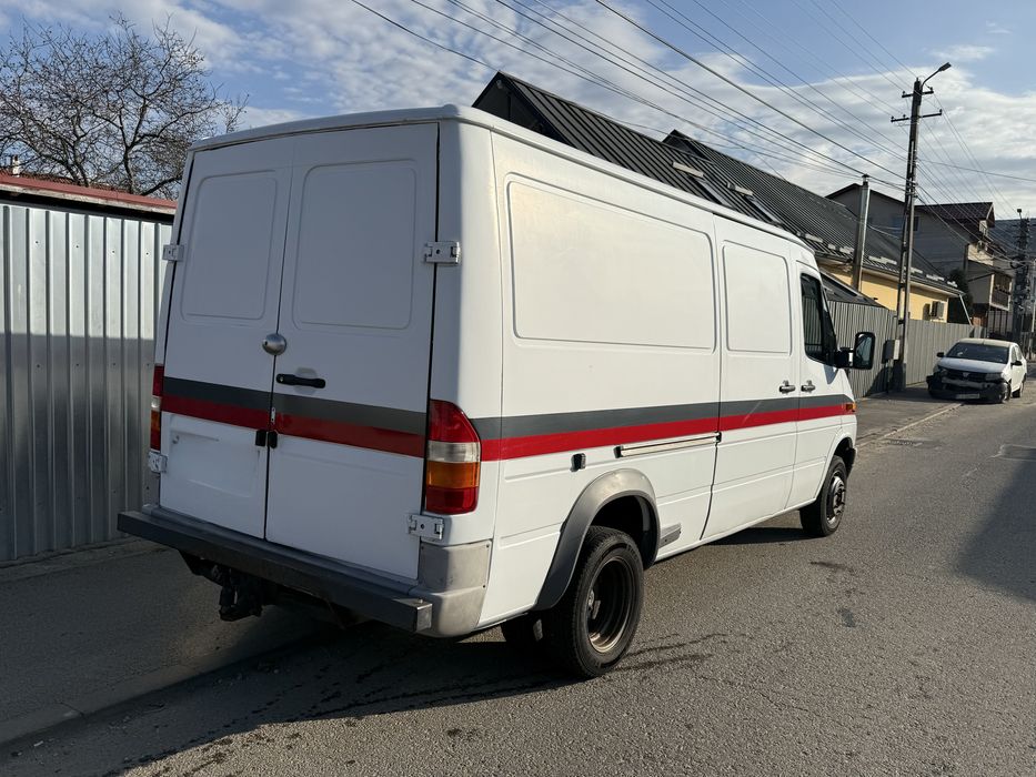 Mercedes Sprinter