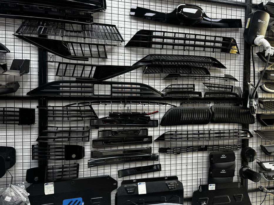 Avtomobilniy radiatr setka