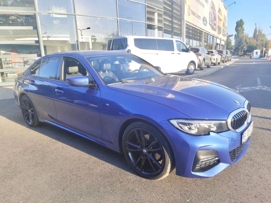 BMW 320d 190Cp Pachet M interior/Exterior /X Drive