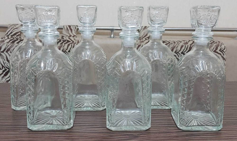 6 графинов по 0.5 литра