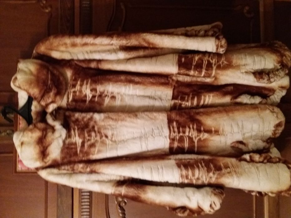 Продам норковую шубу