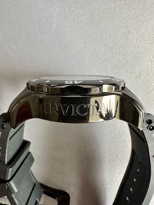 Часовник Invicta Pro Diver