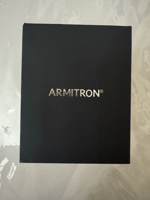 Женские часы Armitron