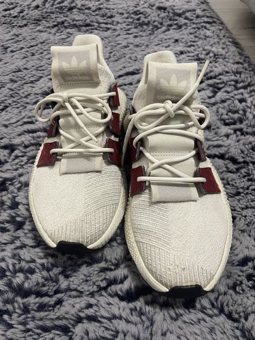 Adidas in stare bun