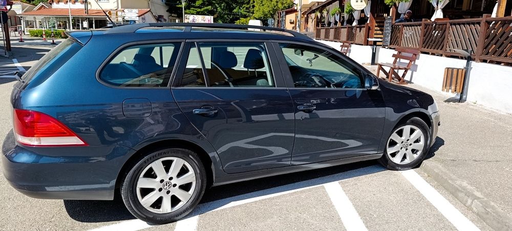 Ofer spre vânzare Volkswagen Golf Variant (combi/break) 1.9 TDI în stare foarte bună!
