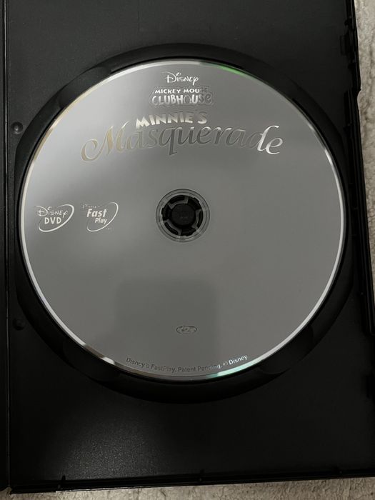 CD-uri cu Tom si jerry si Clubul lui Mickey
