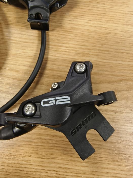 НОВИ Вело спирачки Sram G2 R/ 4 бутални /