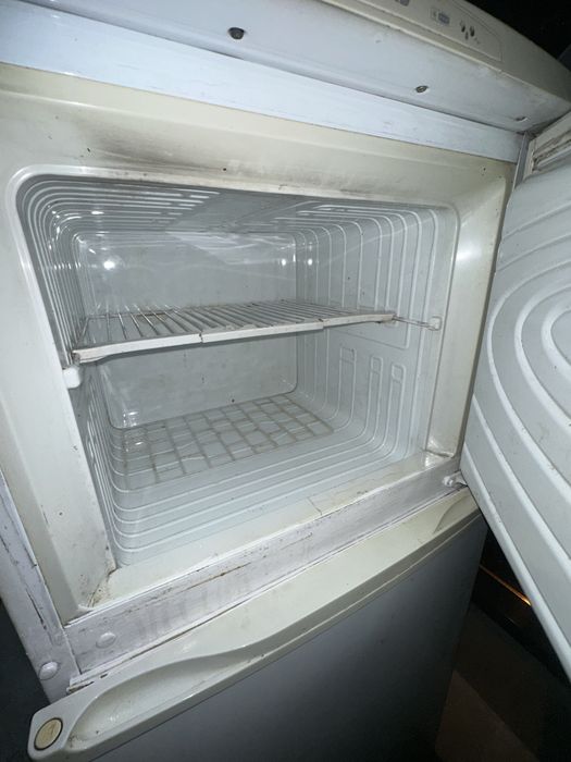 Продам холодильник рабочий