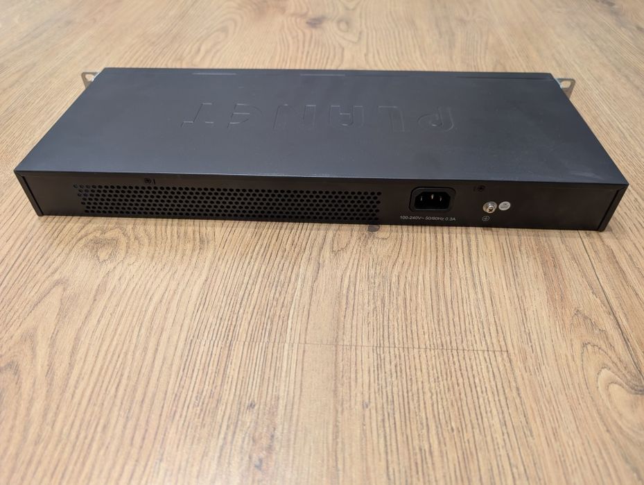 Switch PLANET GSW-1601 - 16 Porturi Gigabit Ethernet (Rackabil)
