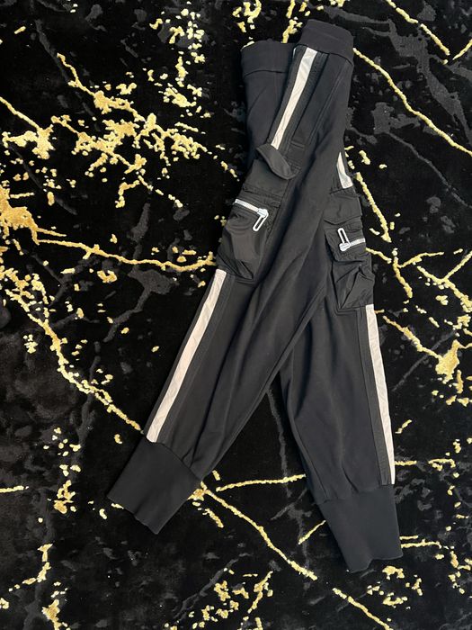 Trening made by society