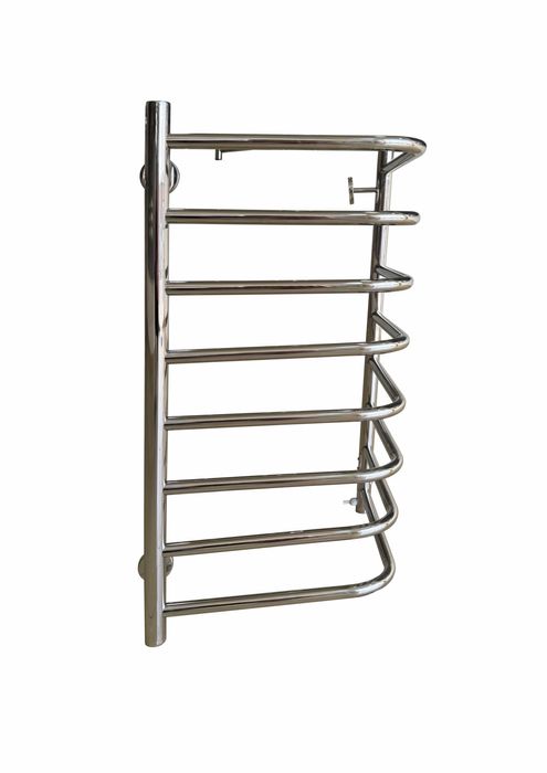 Угловой полотенцесушитель от производителя с гарантийным талоном.