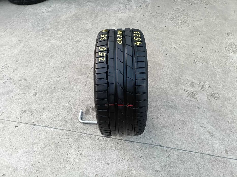 O anvelopa de vara 255 35 19 hankook ventus S1 evo3 dot 4523