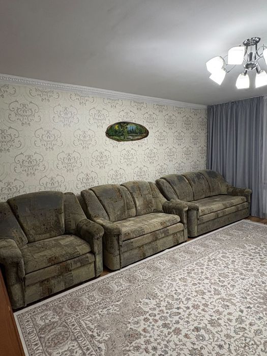Диван срочно продам