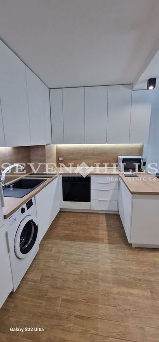 Дава се под наем Тристаен апартамент в Пловдив, Кършияка - 90 кв.м за 765 € - Снимка #1