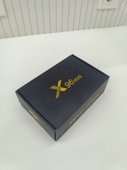 Продам Smart TV Box