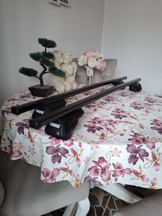 Vând bare transversale THULE ORIGINALE CU CHEIE