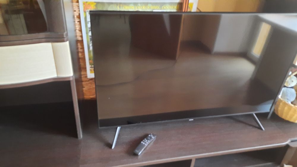 Продается LED телевизор