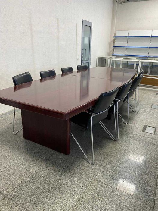 Торговая мебель, витрины, стелажи