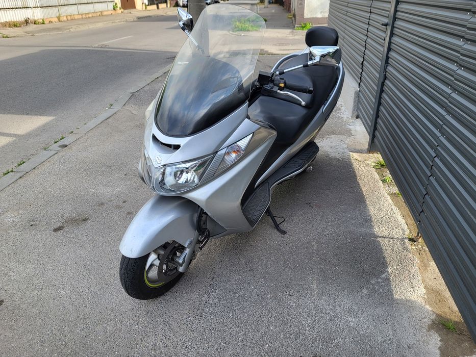 Suzuki Burgman 400