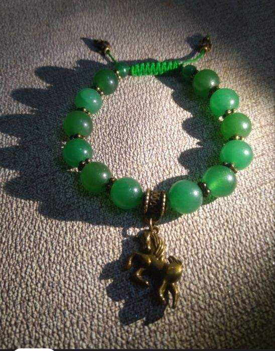 Браслеты с натуральными камнями