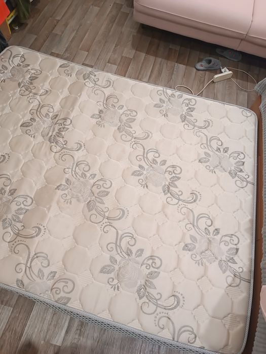Матрас   160×200