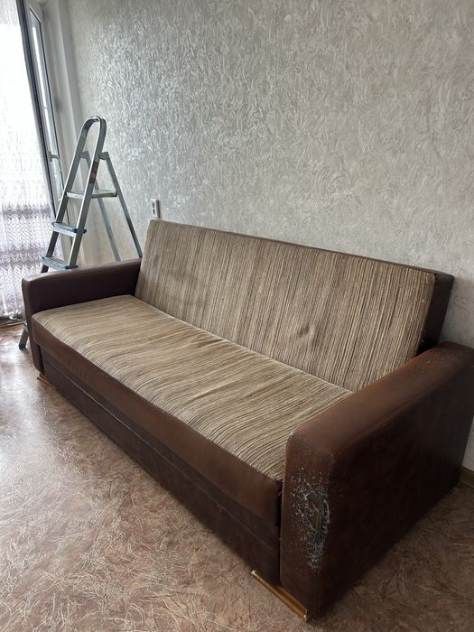 Бесплатно диван. На дачу, в гараж