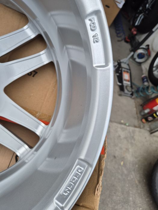 Джанти Dezent 17 цола , 5х112 , 7.5j ,et27 Mercedes  Audi  Vw Skoda