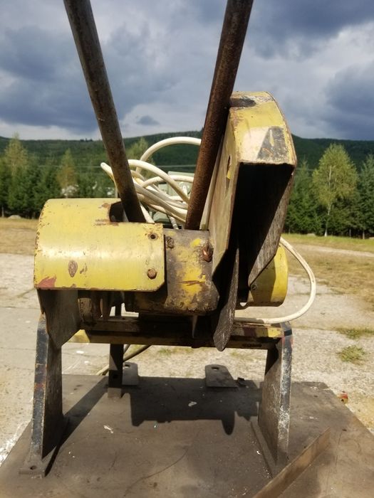 Circular pentru piatra