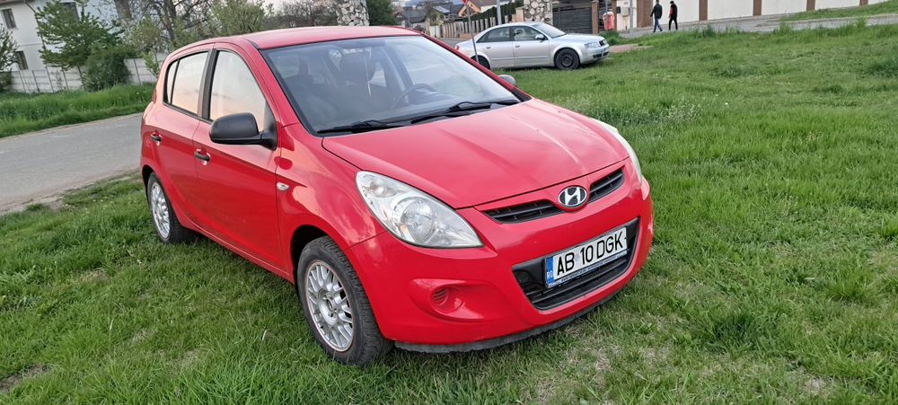 Hyundai  I 20 An 2012