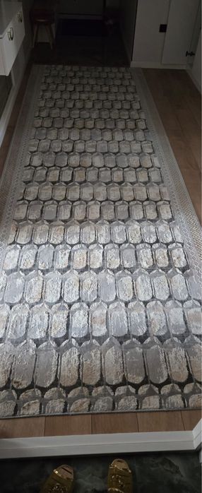 Продам ковер в отличном состоянии.