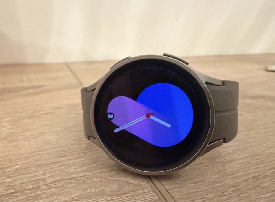 Samsung Galaxy Watch 5 Pro Titanium 45mm – Recondiționat, stare impecabilă