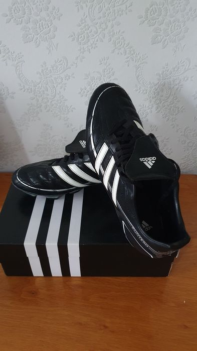 Футболни мъжки обувки